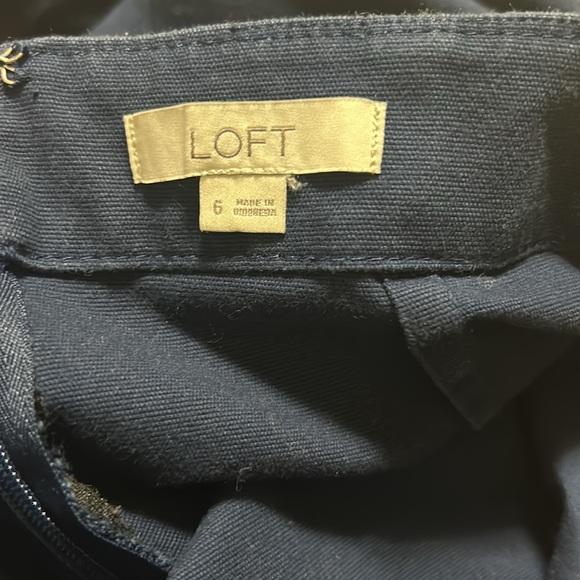 Loft Navy Sailor Skirt with Button Detail Size 6 - Picture 4 of 4